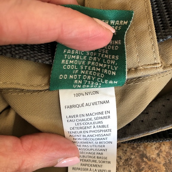 L.L. Bean Men’s Zip-Leg Convertible Pants Sz Large Short - Picture 5 of 14